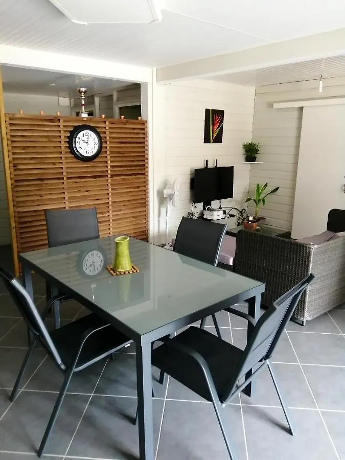 Charmant Riviere Pilote: Appartement with Shared Pool Martinique